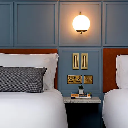 Hotel Jurys